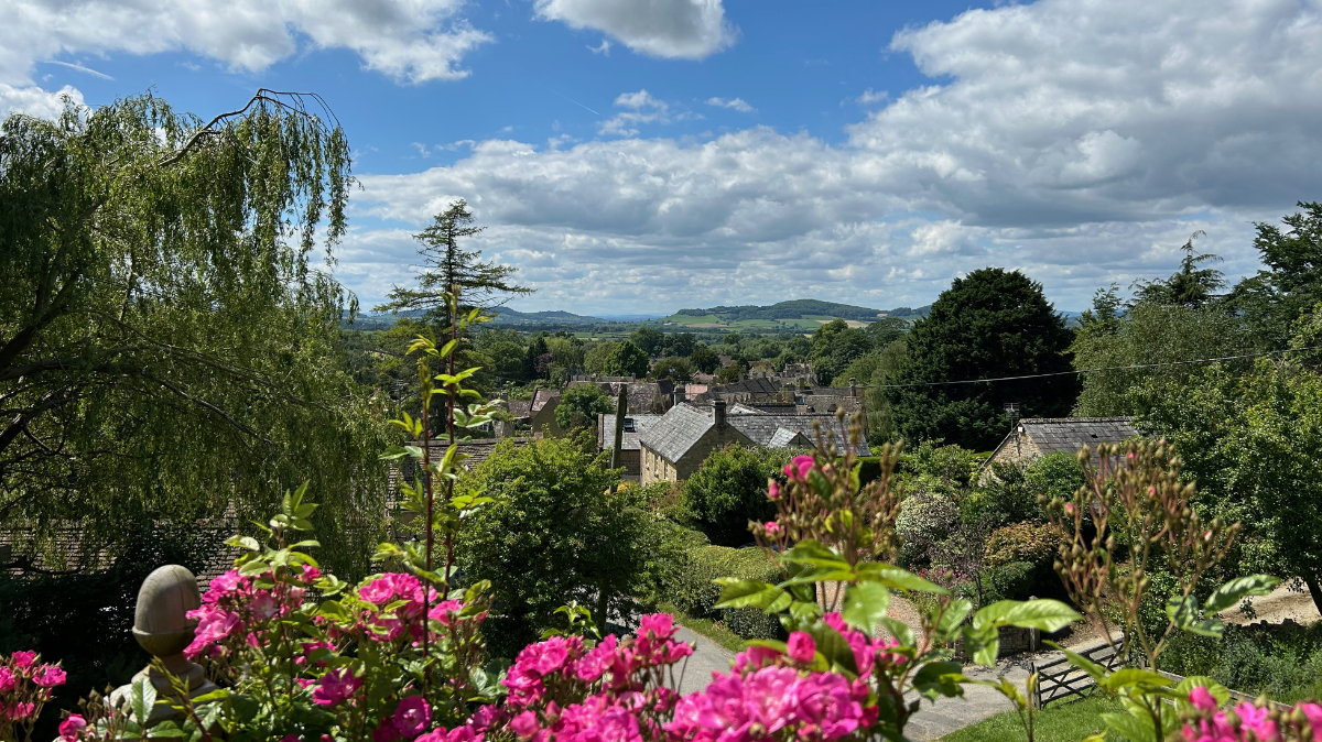 Cotswold Way, Broadway to Winchcombe - with a steam train too