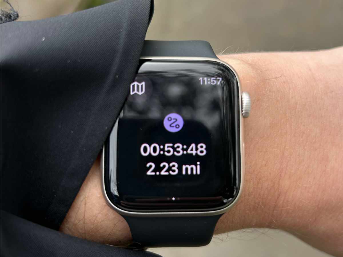 The OS Maps Apple Watch app showing the distance and time remaining